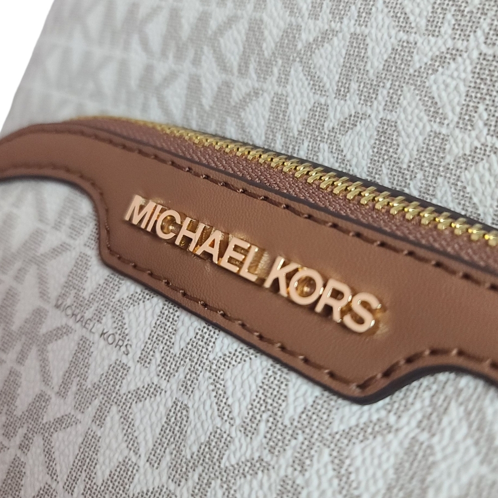 NWT Michael Kors Jaycee Medium Logo Backpack In VANILLA - Picture 10 of 13